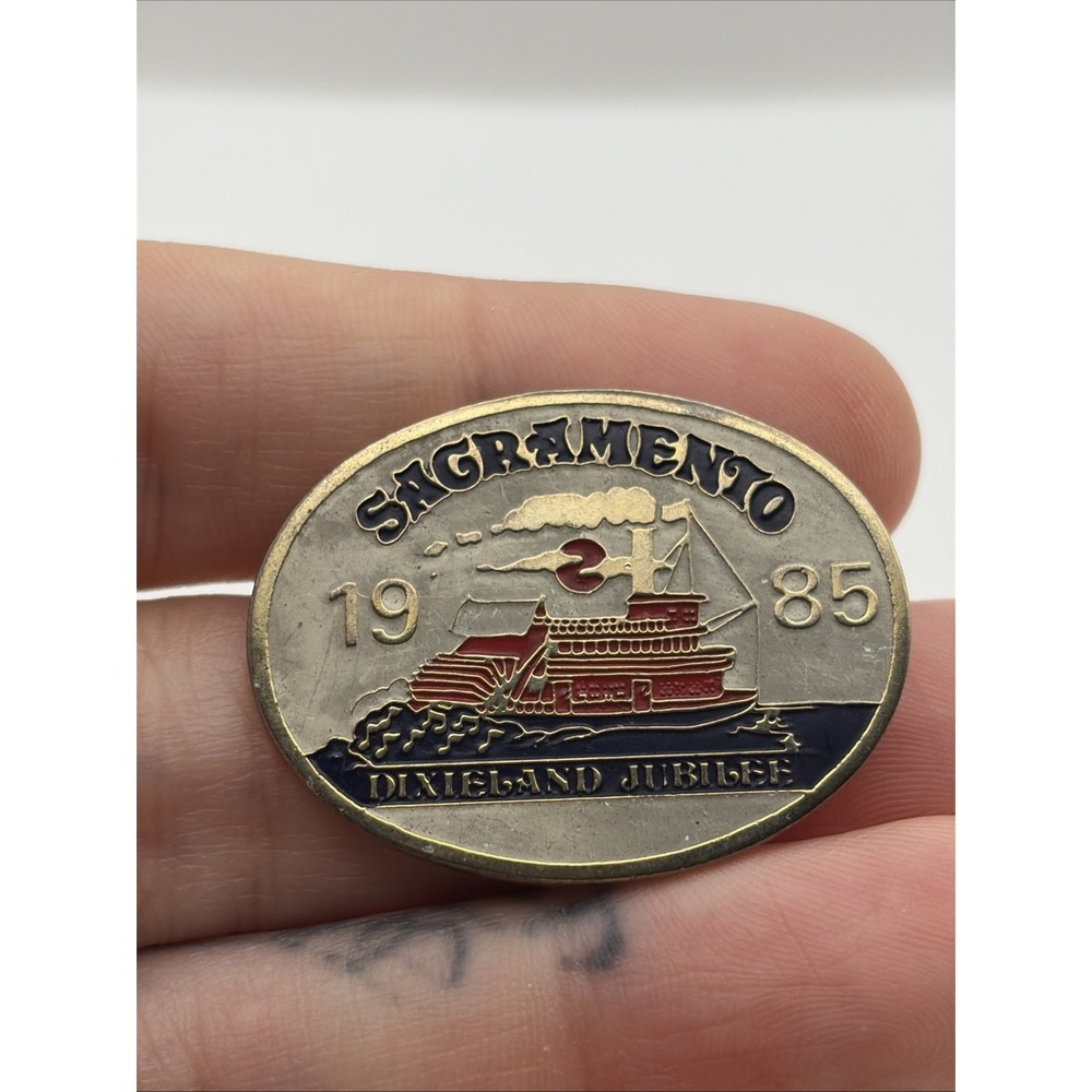 Vintage 1985 Sacramento Dixieland Jubilee Steam Boat California Lapel Hat Pin